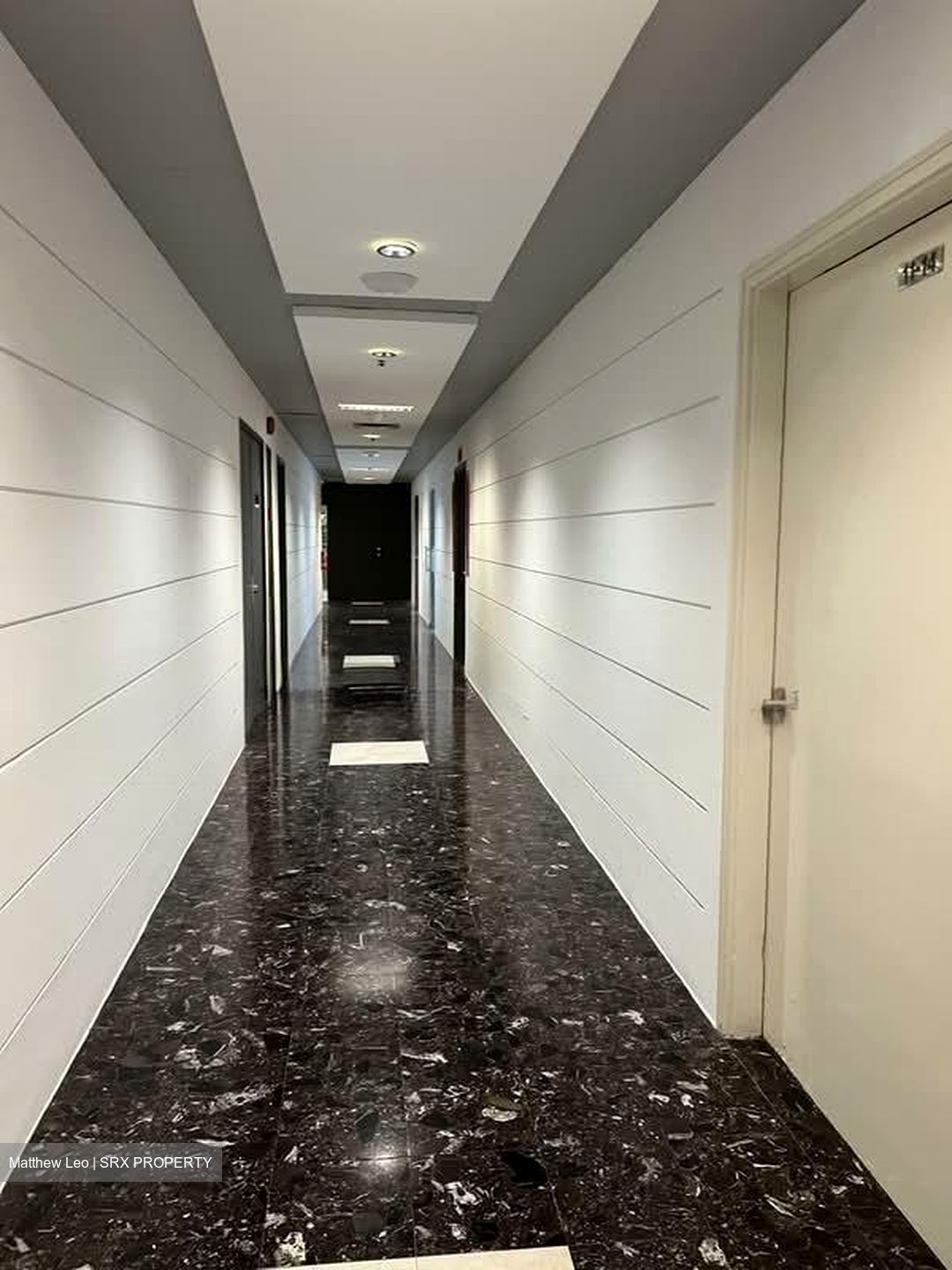 International Plaza (D2), Office #614652881